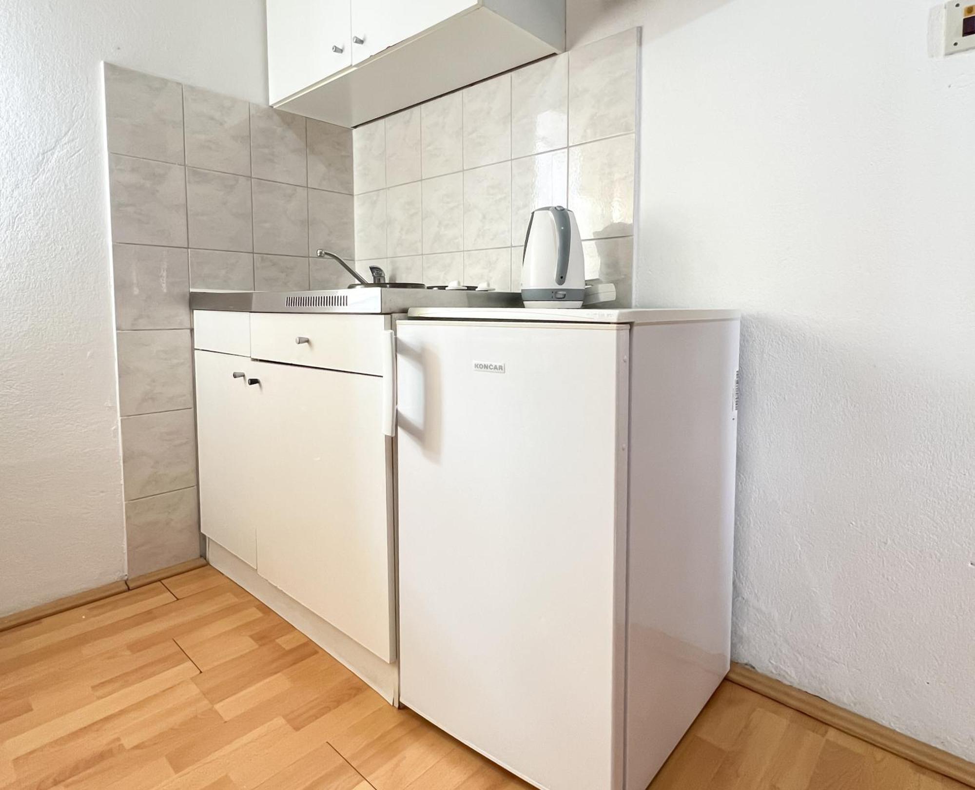 Seaside Apartments And Rooms Baška Voda Екстериор снимка