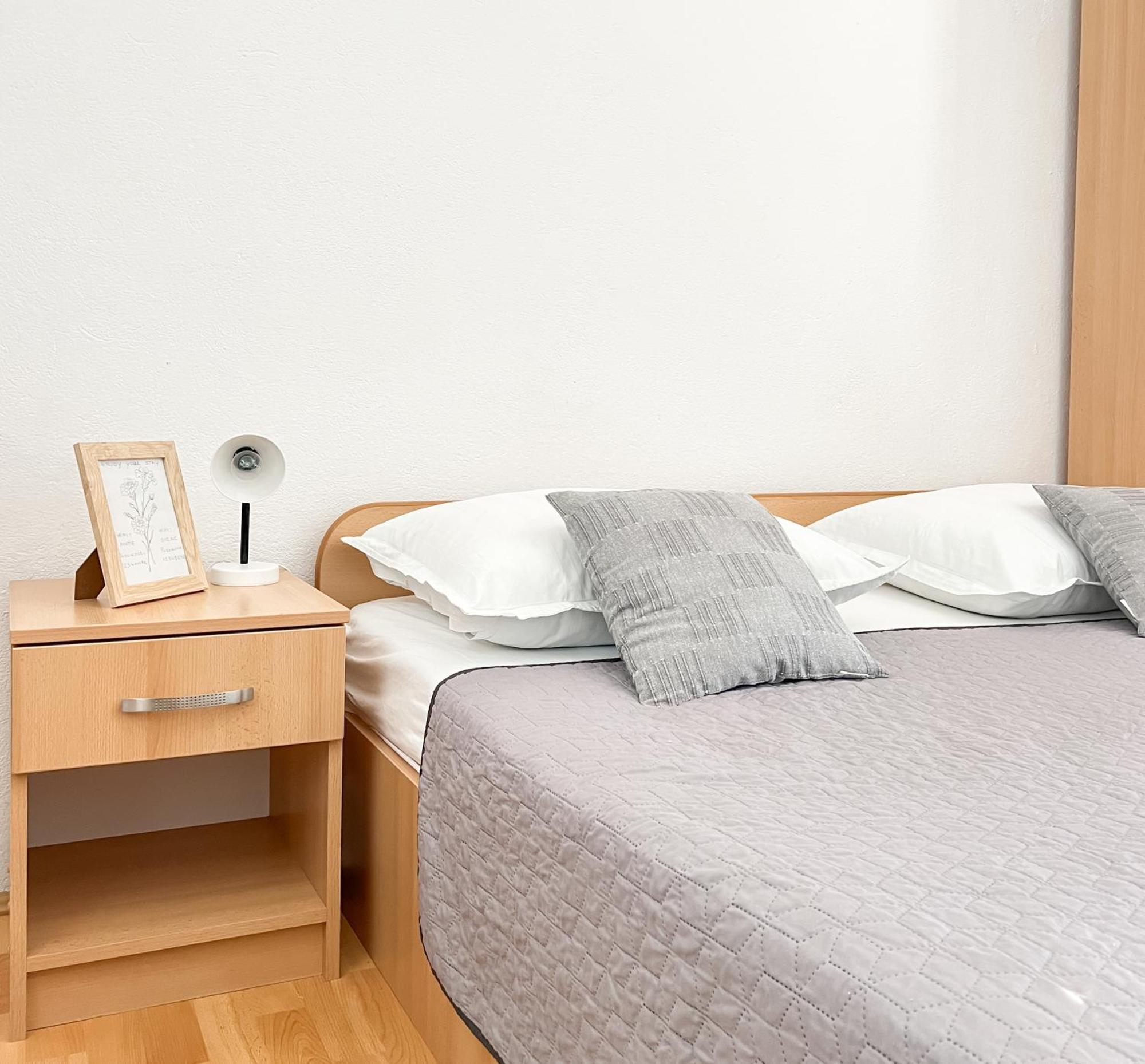 Seaside Apartments And Rooms Baška Voda Екстериор снимка