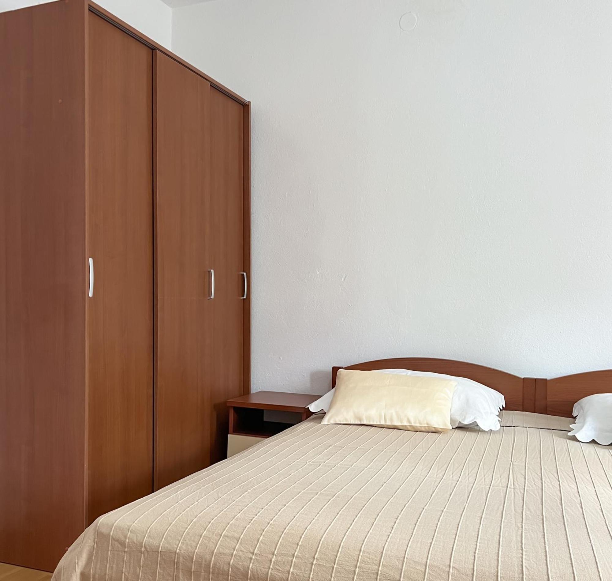 Seaside Apartments And Rooms Baška Voda Екстериор снимка