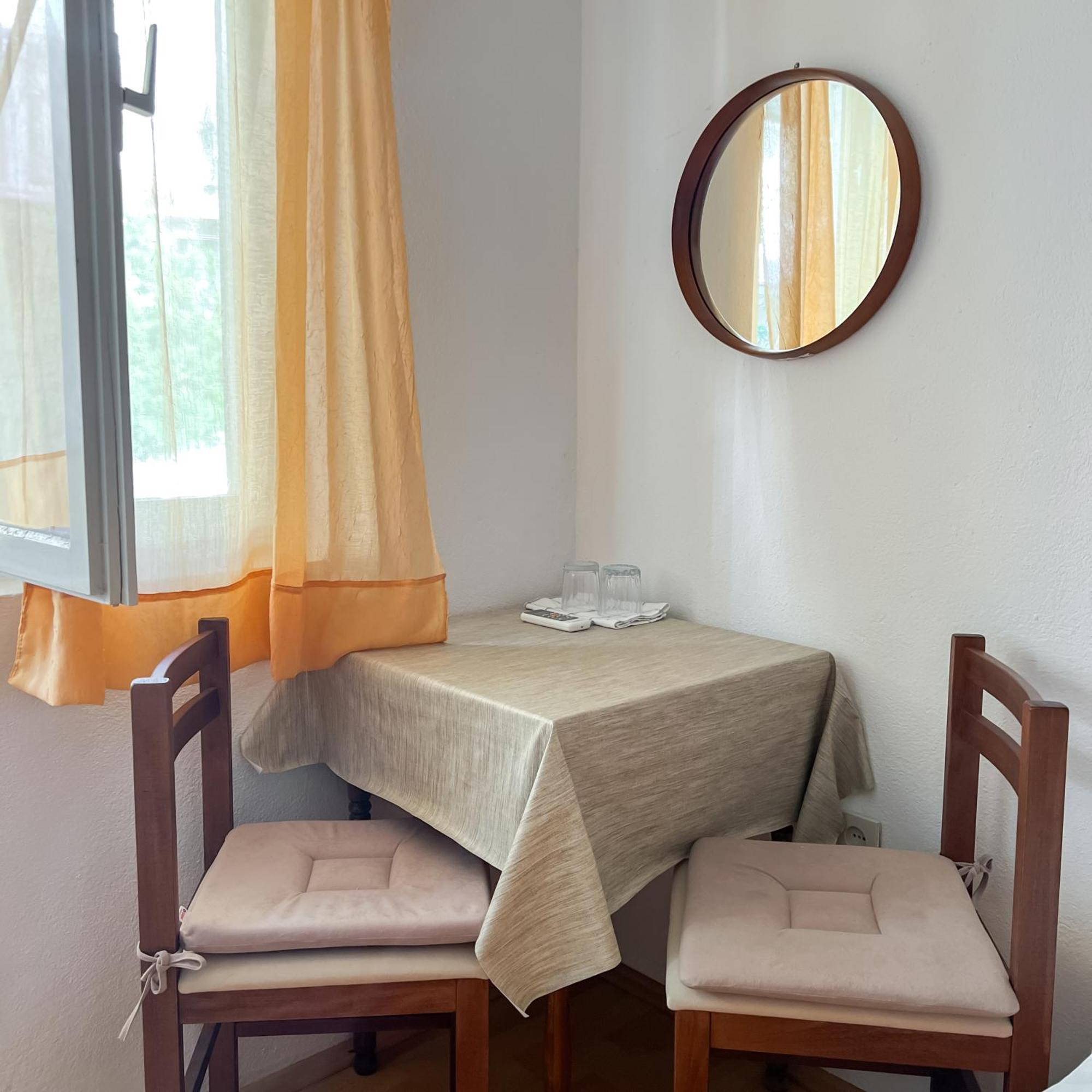 Seaside Apartments And Rooms Baška Voda Екстериор снимка