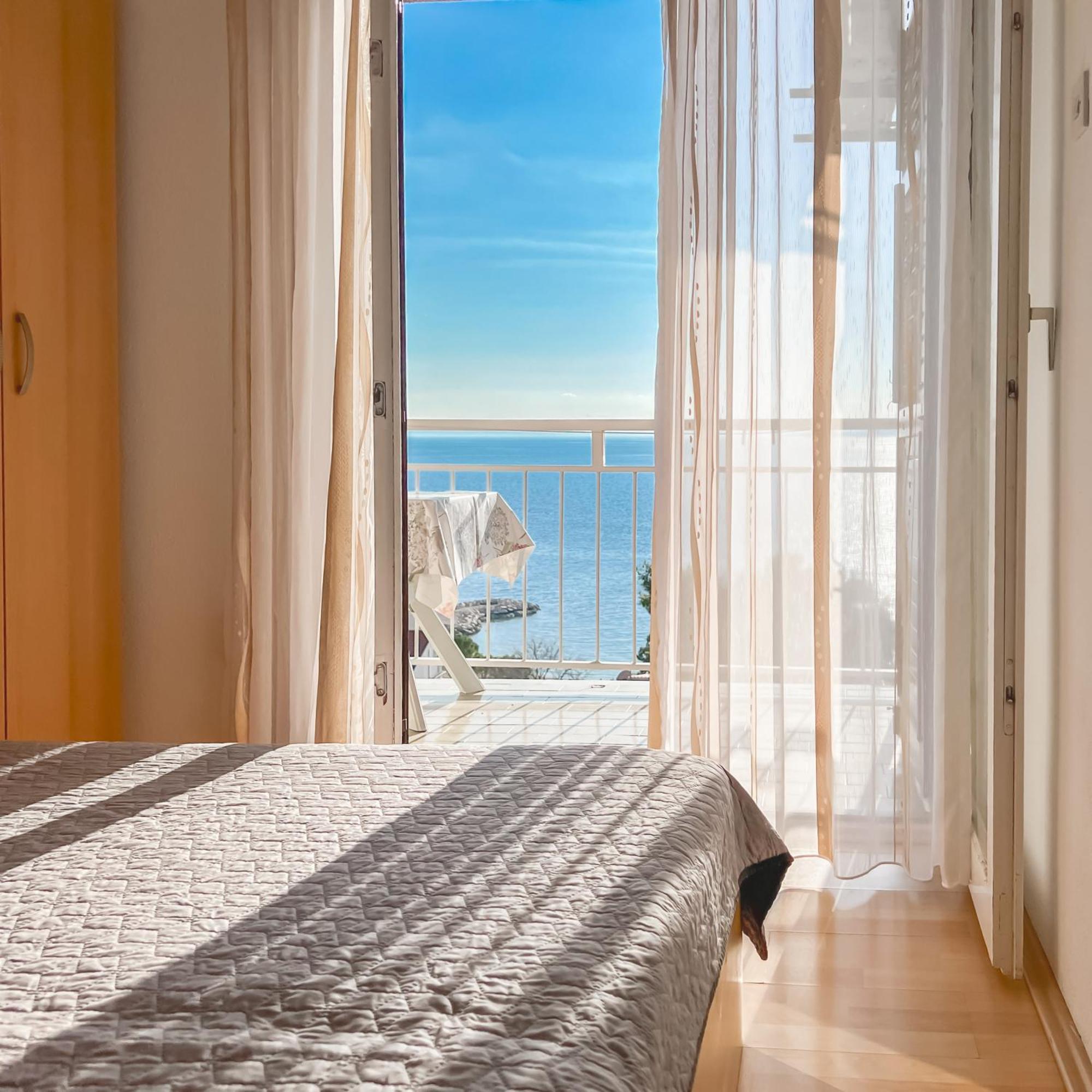 Seaside Apartments And Rooms Baška Voda Екстериор снимка