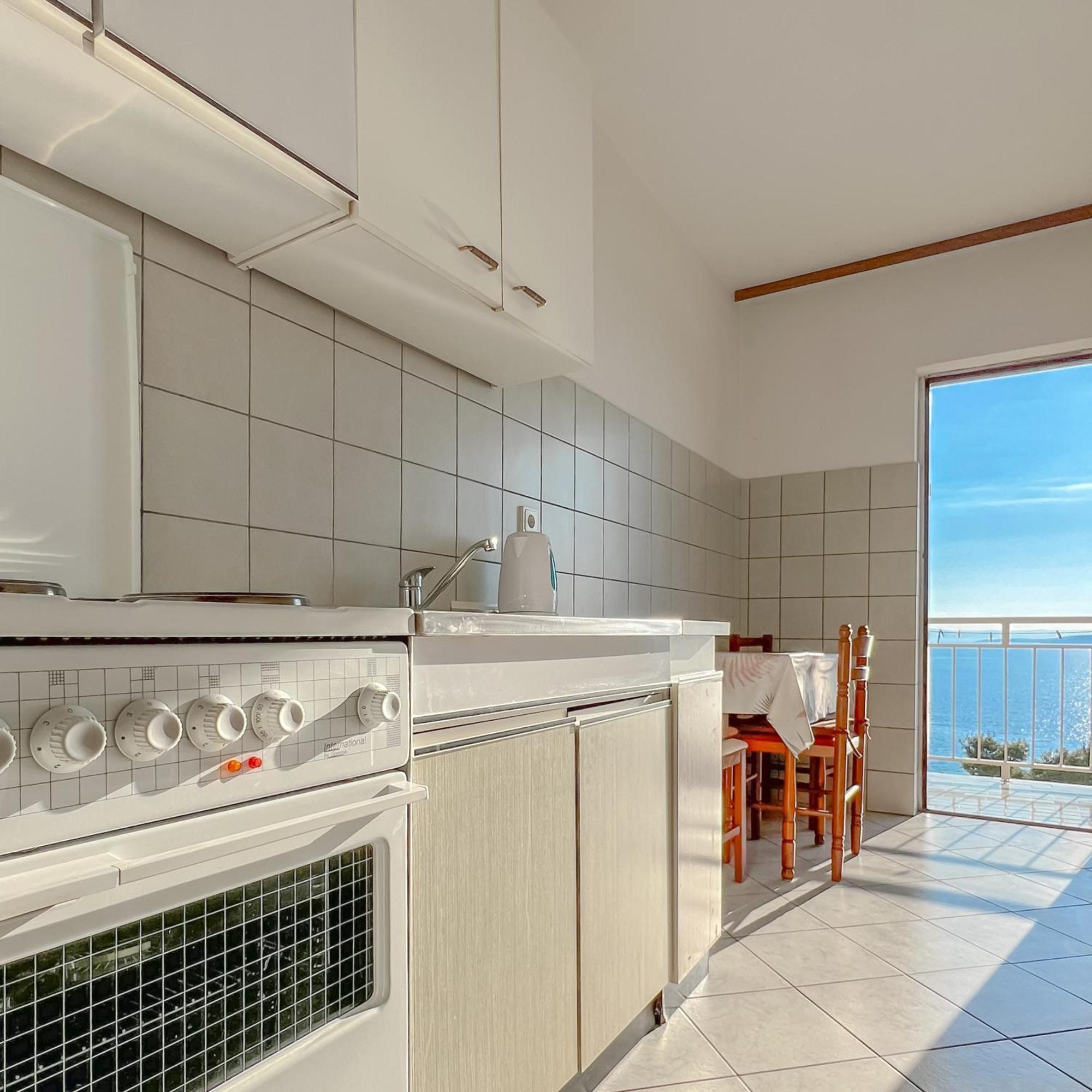 Seaside Apartments And Rooms Baška Voda Екстериор снимка