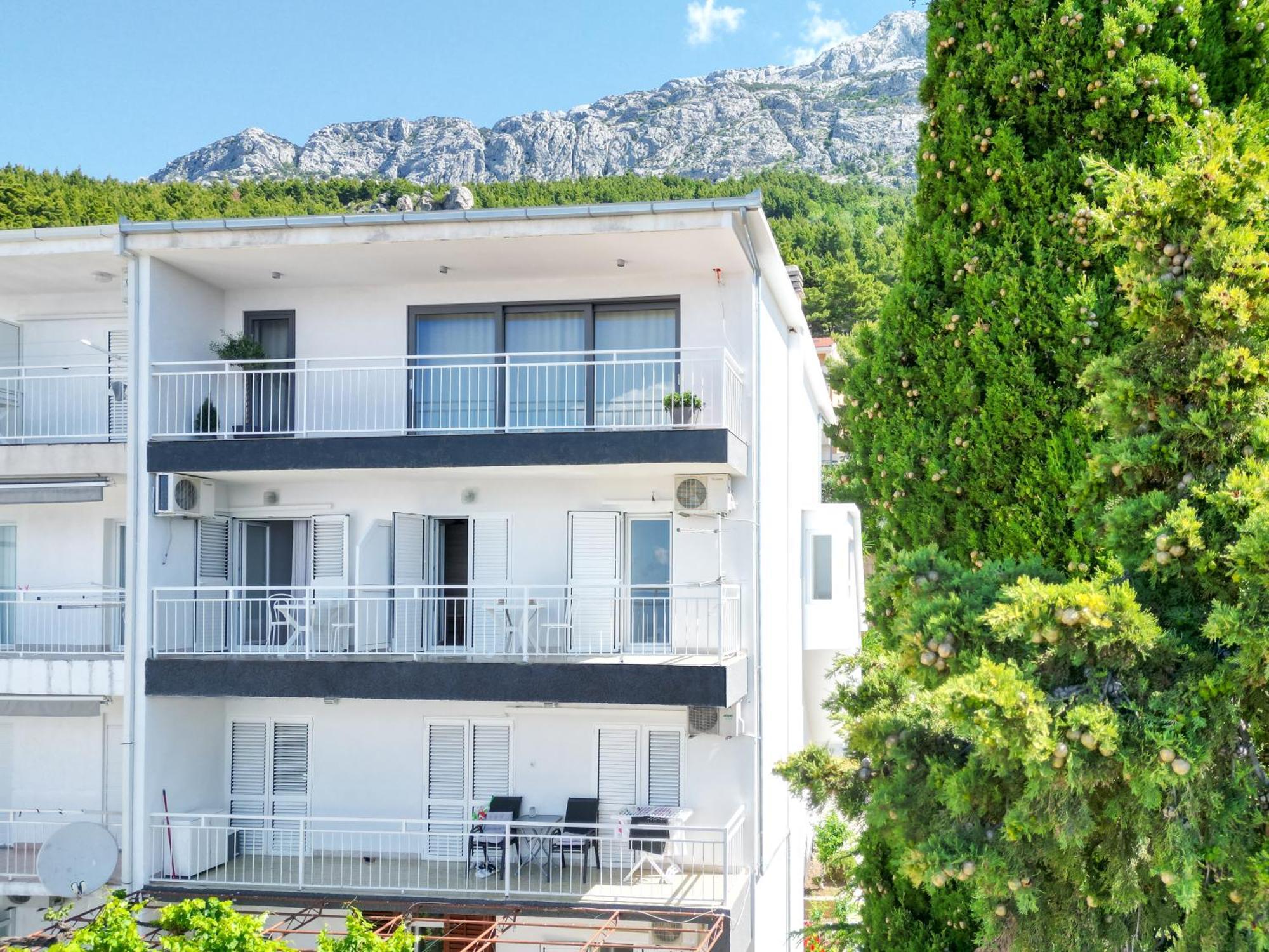 Seaside Apartments And Rooms Baška Voda Екстериор снимка