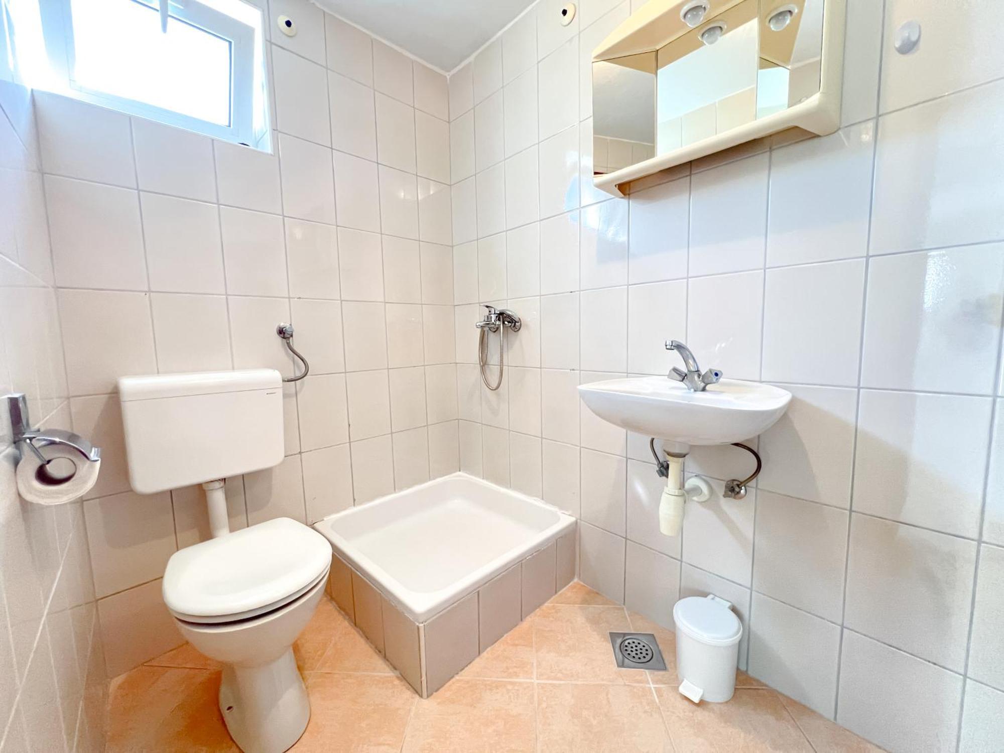 Seaside Apartments And Rooms Baška Voda Екстериор снимка
