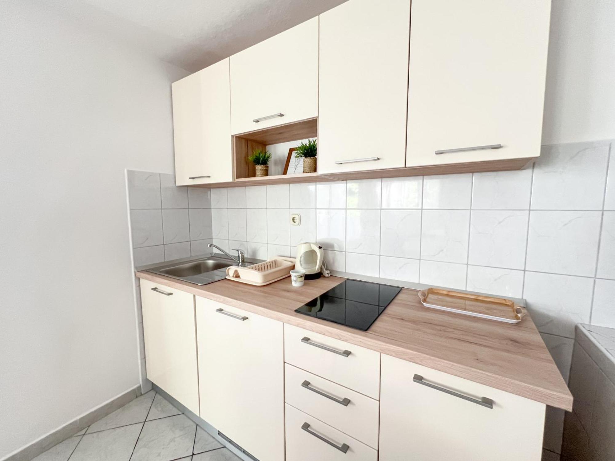 Seaside Apartments And Rooms Baška Voda Екстериор снимка